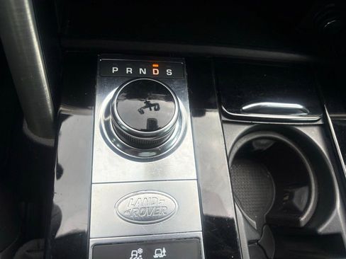 Used 2019 Land Rover Discovery HSE AWD/4WD image 22