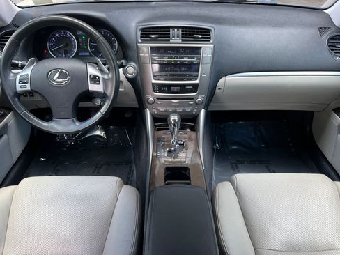 Used 2012 Lexus IS 250 w/ Premium Pkg Value Edition RWD image 3