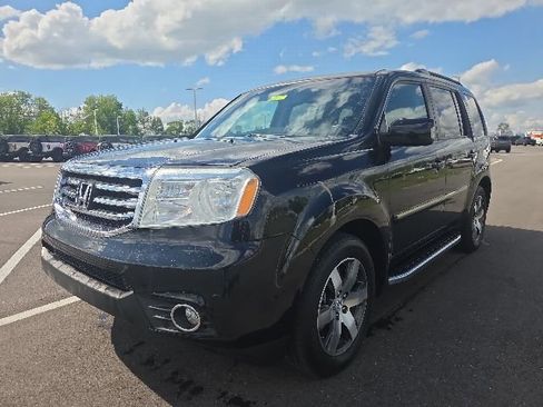Used 2013 Honda Pilot Touring image 2