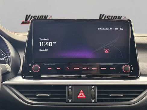 Used 2024 Kia Forte GT-Line w/ GT-Line Premium Package image 19