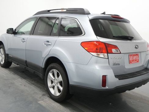 Used 2014 Subaru Outback 2.5i Limited AWD/4WD image 5