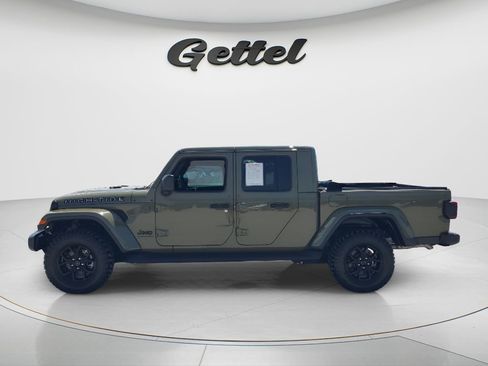 Used 2025 Jeep Gladiator Sport AWD/4WD image 8