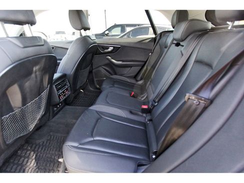Used 2019 Audi Q8 Premium Plus w/ Premium Plus image 7