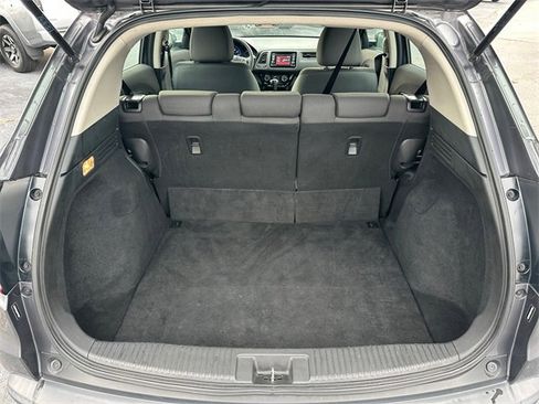 Used 2019 Honda HR-V LX image 28