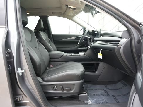 Used 2026 INFINITI QX60 Luxe w/ Cargo Package image 23