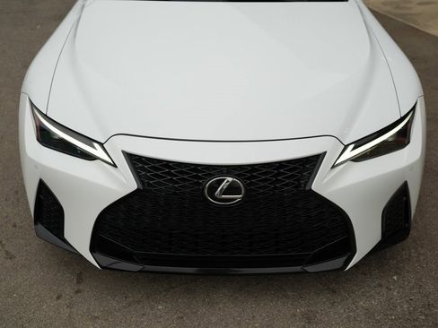 Used 2022 Lexus IS 350 F Sport image 8