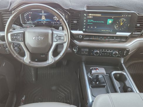 Used 2024 Chevrolet Silverado 1500 LT Trail Boss w/ Convenience Package II image 31