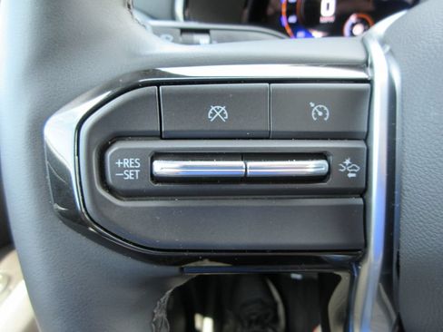 New 2026 Chevrolet Colorado LT w/ LT Convenience Package AWD/4WD image 24