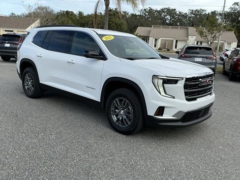 Used 2025 GMC Acadia Elevation image 12