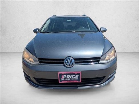 Used 2015 Volkswagen Golf TDI FWD image 2
