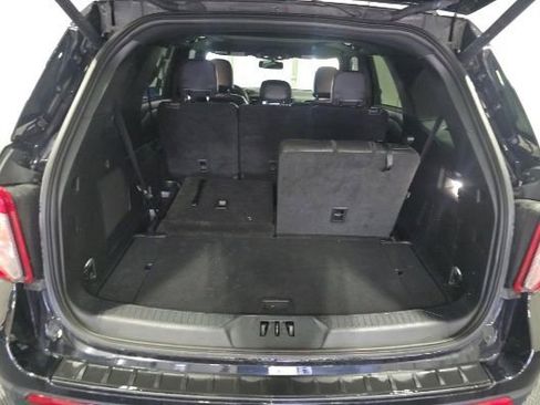 Certified 2023 Ford Explorer ST-Line w/ Class IV Trailer Tow Package AWD/4WD image 6