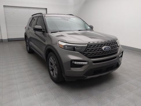 Used 2022 Ford Explorer XLT w/ Equipment Group 202A RWD image 14