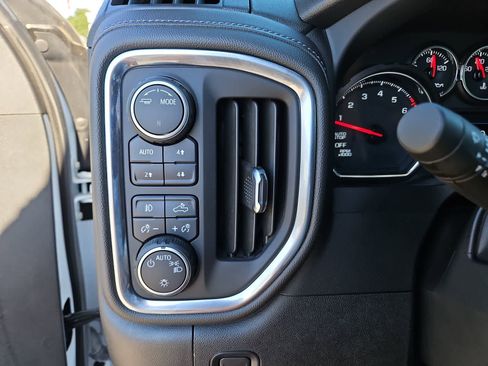 Used 2021 Chevrolet Silverado 1500 RST w/ LPO, Blackout Package AWD/4WD image 27