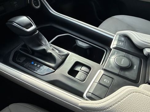 Used 2024 Toyota Grand Highlander Limited image 31