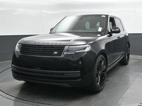 Used 2025 Land Rover Range Rover SE AWD/4WD image 8