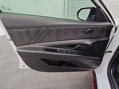 Used 2022 Hyundai Elantra N image 30