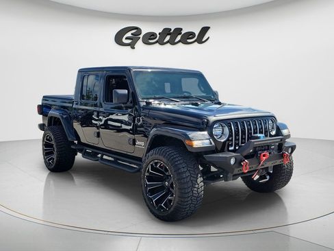 Used 2023 Jeep Gladiator Overland AWD/4WD image 2