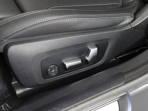 Used 2023 BMW i4 eDrive35 image 23