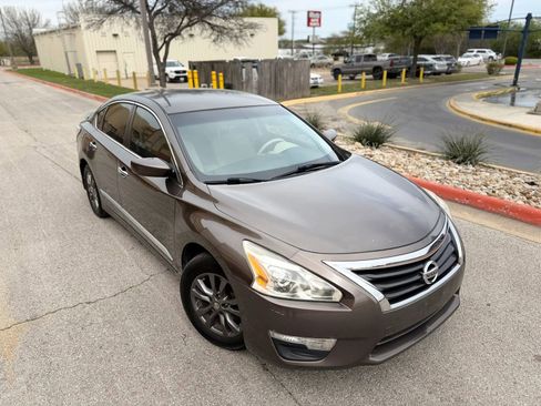 Used 2015 Nissan Altima 2.5 S w/ Special Edition Package image 1