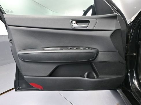 Used 2017 Kia Optima LX FWD image 16