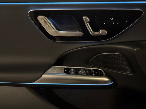 New 2027 Mercedes-Benz E 450 4MATIC Sedan image 10