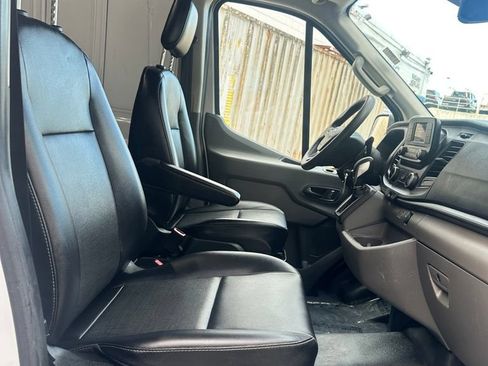 Used 2025 Ford Transit 250 148 High Roof Extended RWD image 31