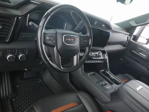 Used 2024 GMC Sierra 2500 AT4 w/ AT4 Premium Plus Package image 18