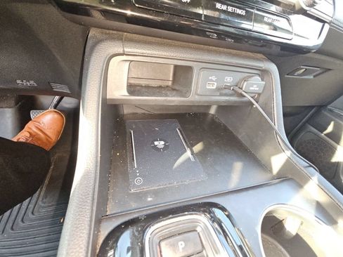Used 2023 Honda Pilot Touring image 16