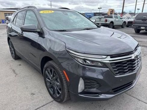 Used 2023 Chevrolet Equinox RS w/ LPO, Floor Liner Package image 9