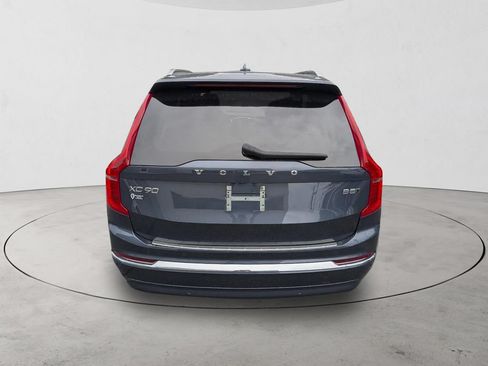 Certified 2025 Volvo XC90 B5 Core w/ Protection Package Premier AWD/4WD image 5