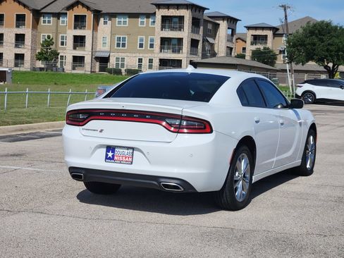 Used 2022 Dodge Charger SXT w/ Cold Weather Package AWD/4WD image 8