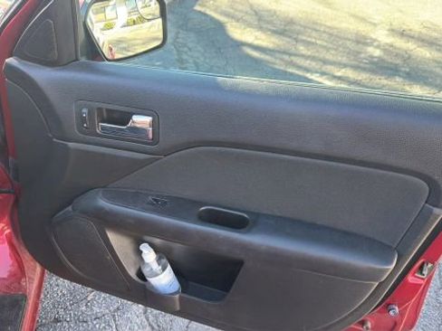 Used 2012 Ford Fusion SE image 17