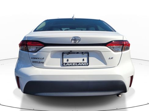 Used 2023 Toyota Corolla LE FWD image 5