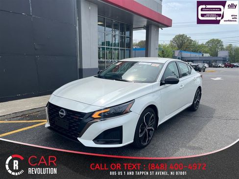 Used 2025 Nissan Altima 2.5 SR FWD image 4