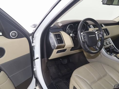 Used 2016 Land Rover Range Rover Sport SE image 44