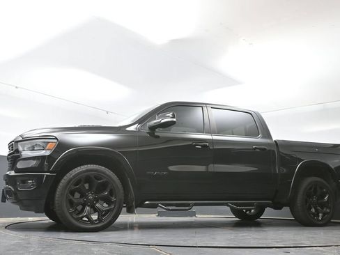 Used 2019 RAM 1500 Laramie AWD/4WD image 28