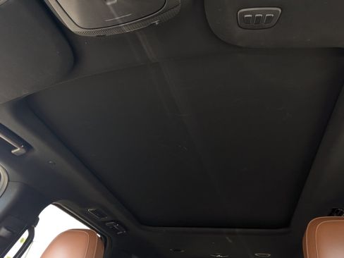 Used 2019 Lincoln Navigator Reserve AWD/4WD image 13