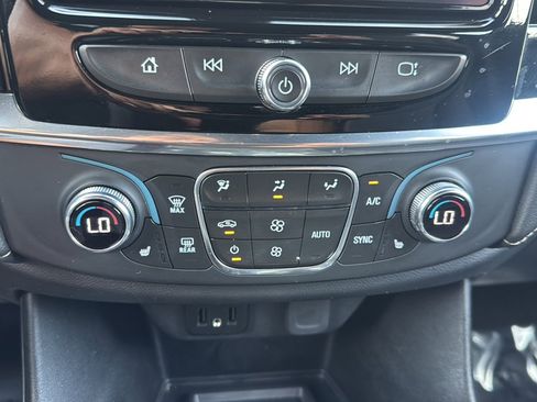 Used 2023 Chevrolet Traverse LT w/ LPO, Roadside Safety Package AWD/4WD image 39