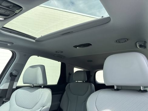 Certified 2024 Hyundai Palisade SEL w/ Premium Package AWD/4WD image 39