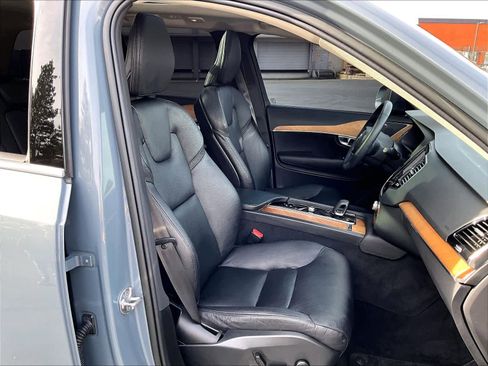 Used 2023 Volvo XC90 B6 Plus w/ Protection Package Premier AWD/4WD image 10