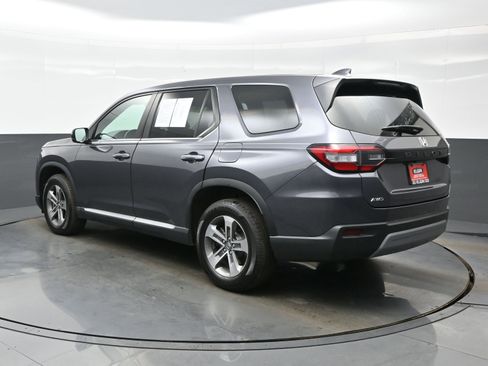 Used 2023 Honda Pilot EX-L image 4