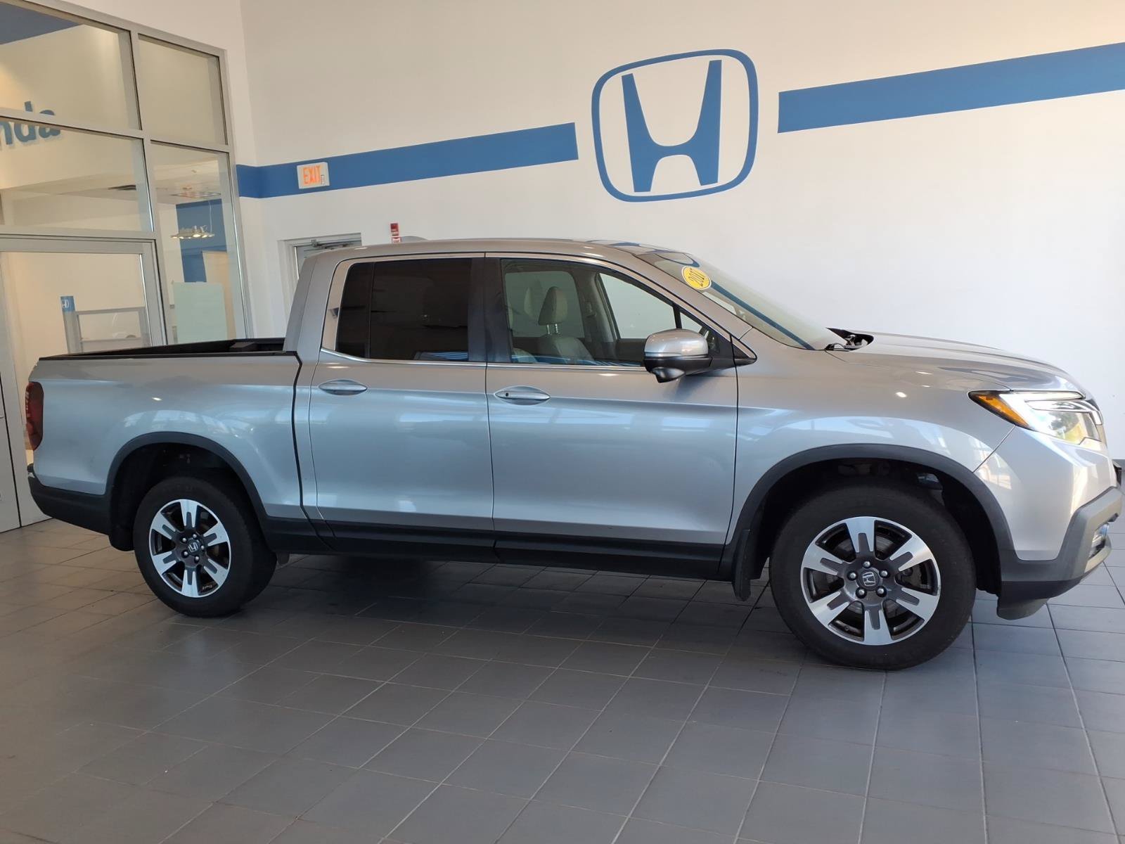 Used 2017 Honda Ridgeline RTL-T image 4