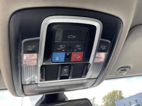 Used 2024 RAM 2500 Laramie image 19