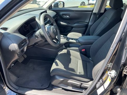 Used 2024 Honda HR-V LX image 2