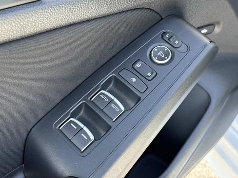 Used 2023 Honda Civic Sport image 17