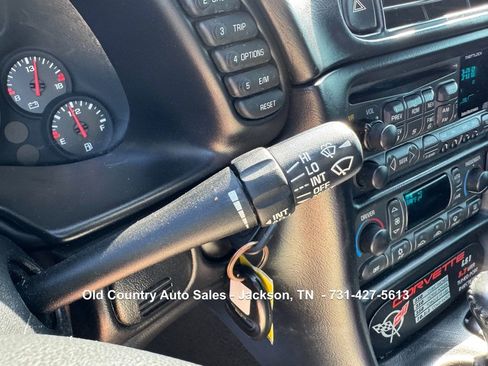 Used 2003 Chevrolet Corvette Convertible w/ Preferred Equipment Group1 image 17