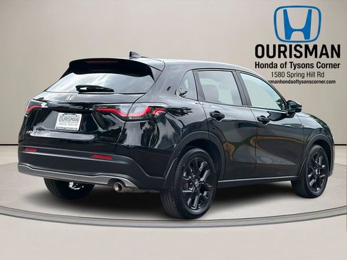 Used 2025 Honda HR-V Sport image 3