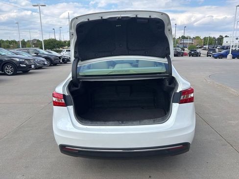 Used 2013 Toyota Avalon Limited FWD image 43