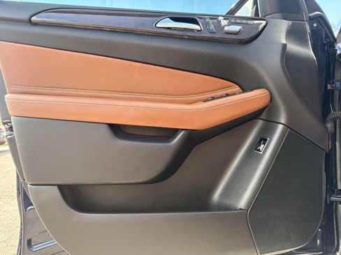 Used 2019 Mercedes-Benz GLS 450 4MATIC image 13