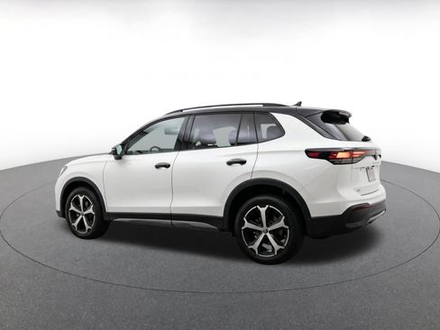 Used 2026 Volkswagen Tiguan SE AWD/4WD image 6